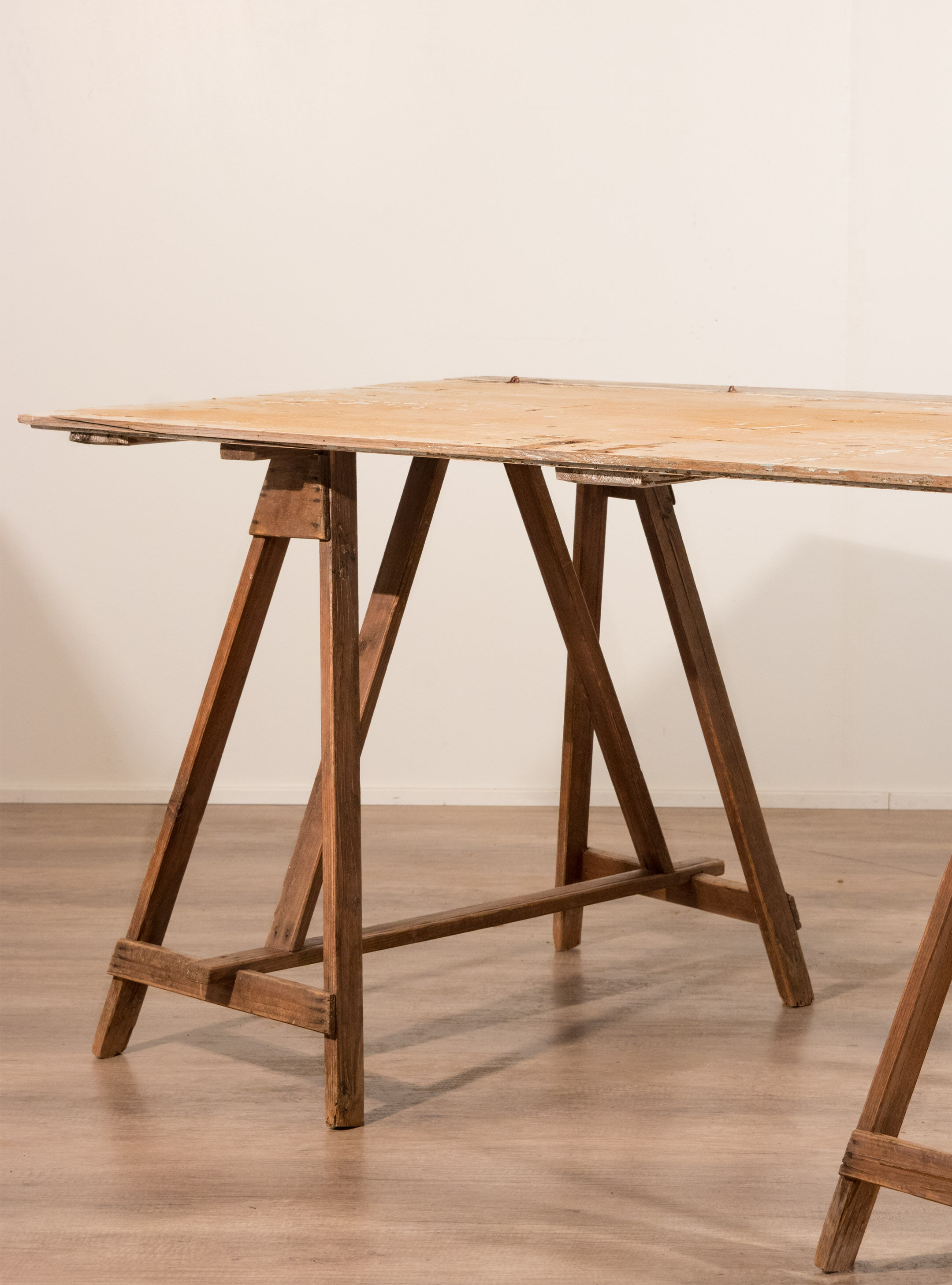 Italian trestle Table
