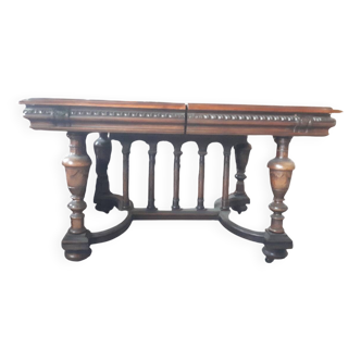 Extendable table