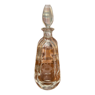 Carafe en cristal avec gravure navire