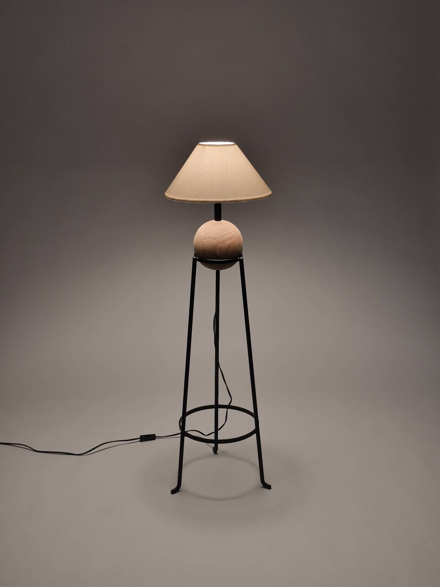 Vintage postmodern minimalist floor lamp