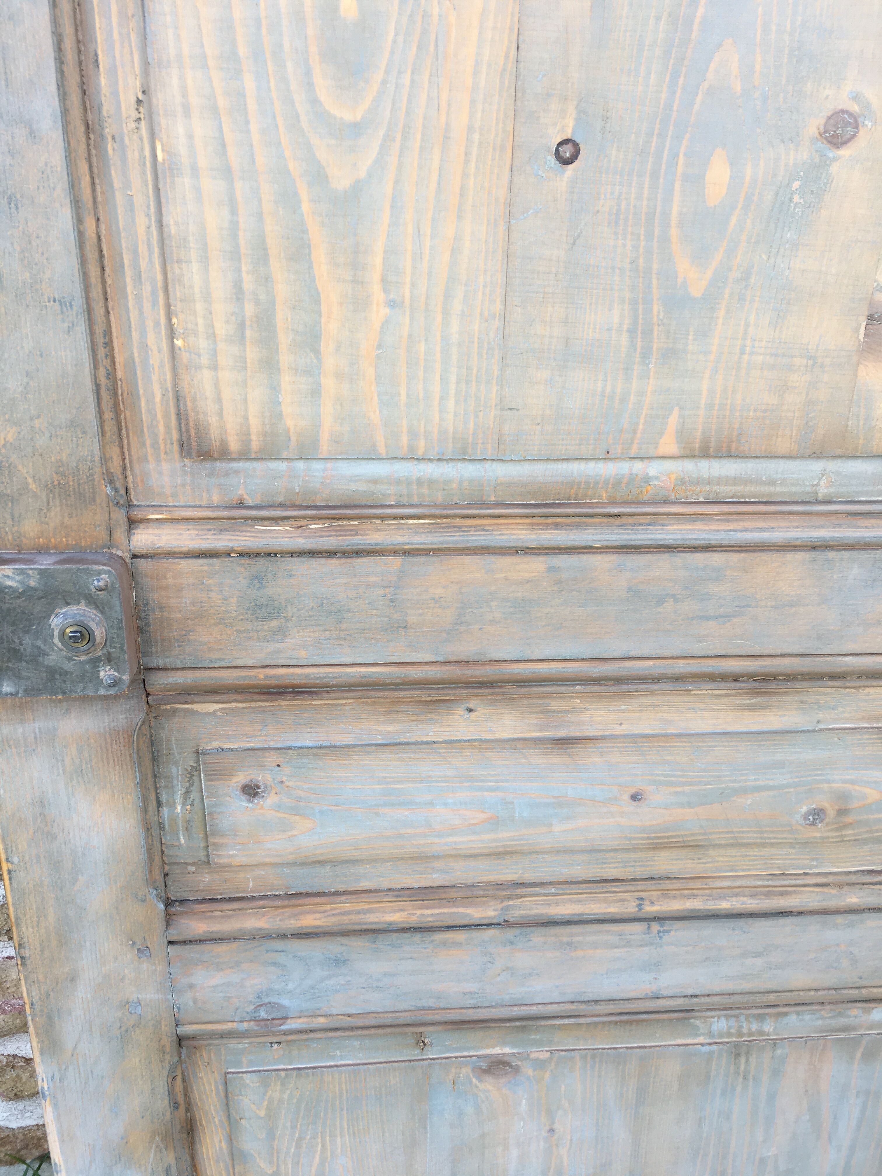 Raw wood pine door