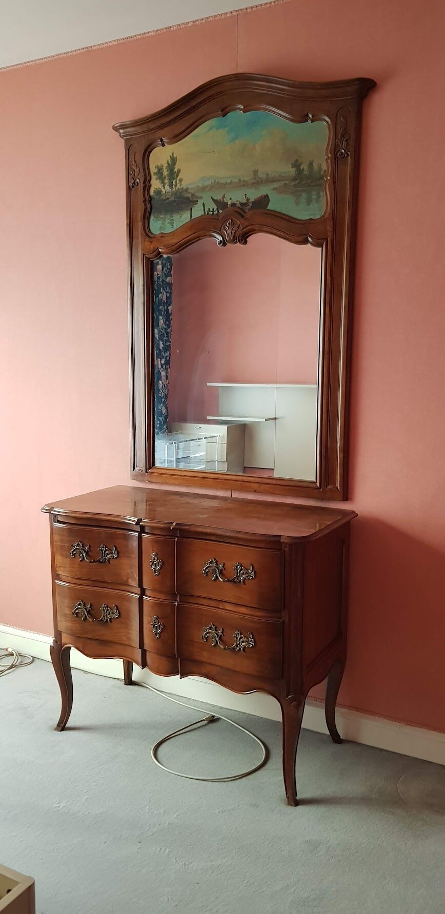 Louis XV chest of drawers
