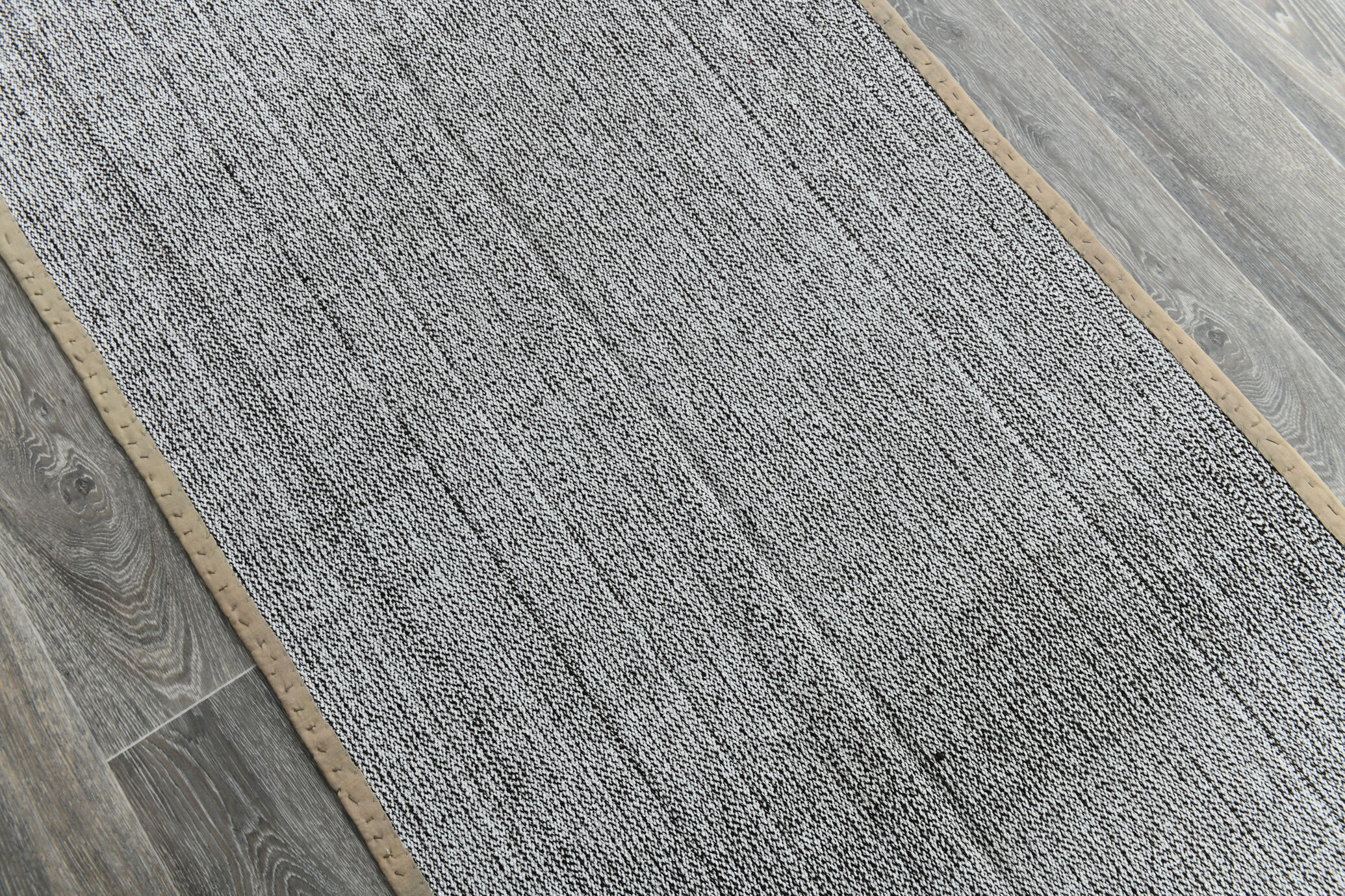 3x10 White Black Turkish Runner Rug 92x310Cm