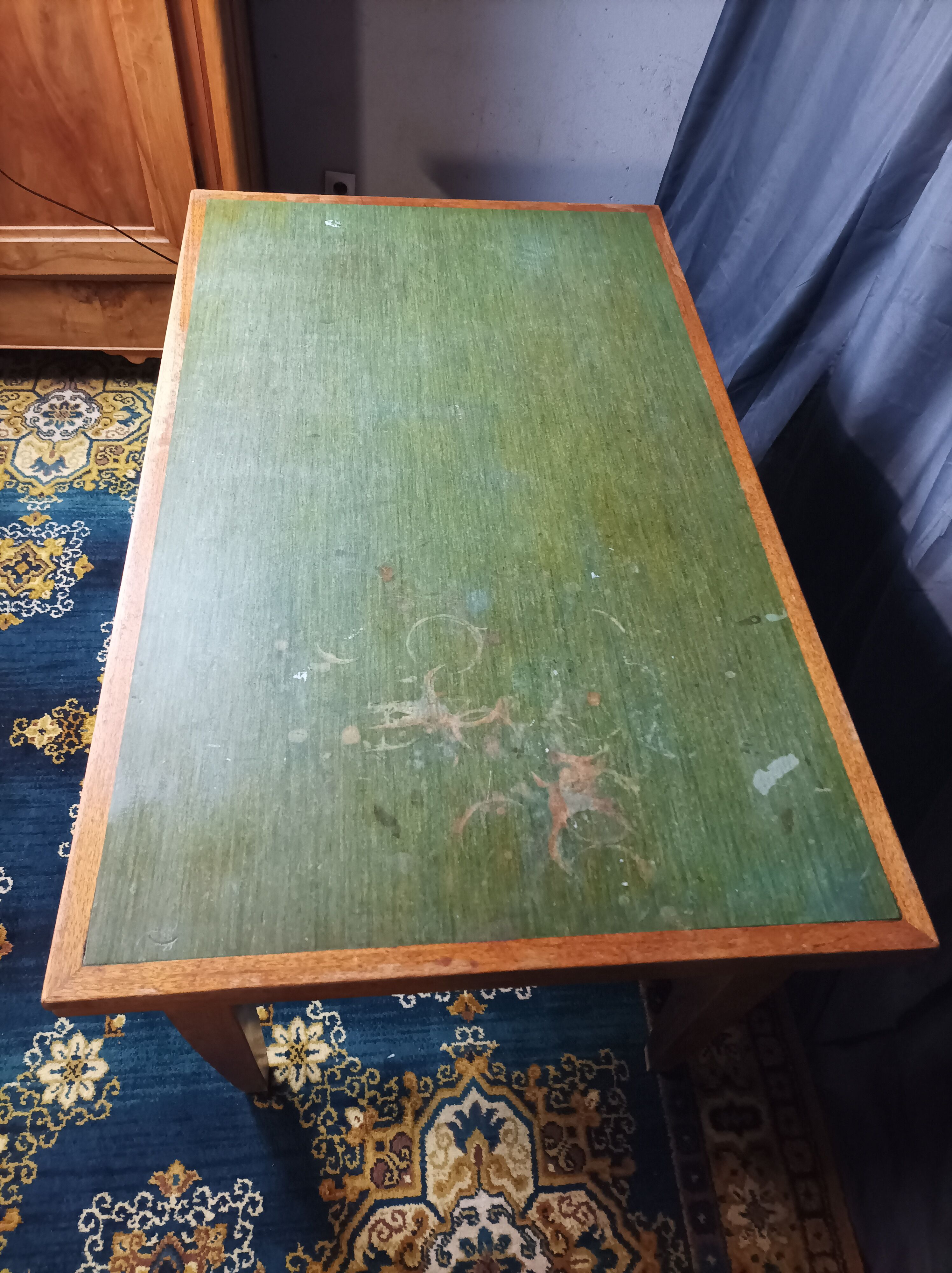 Vintage oak extendable table