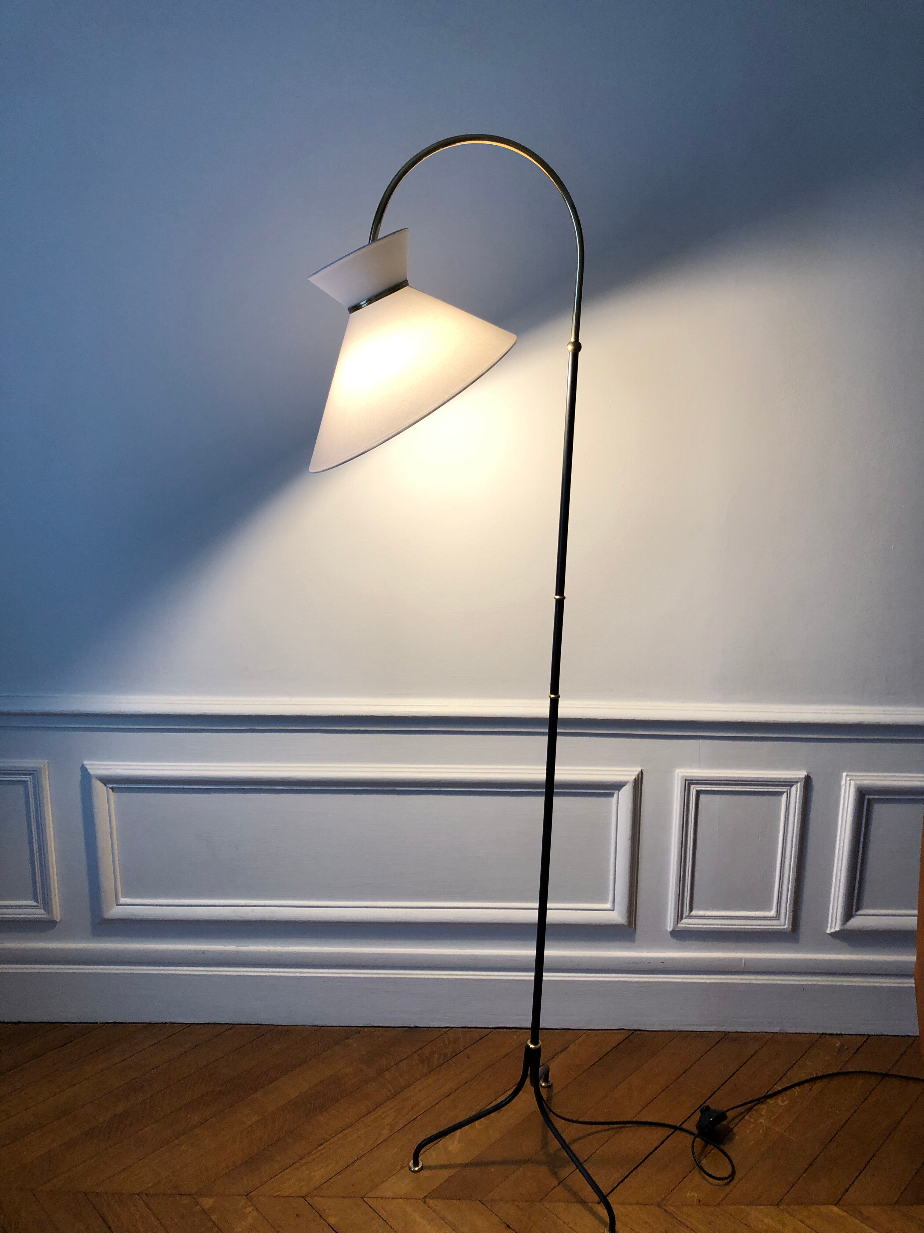 1960 tripod floor lamp - diabolo shade