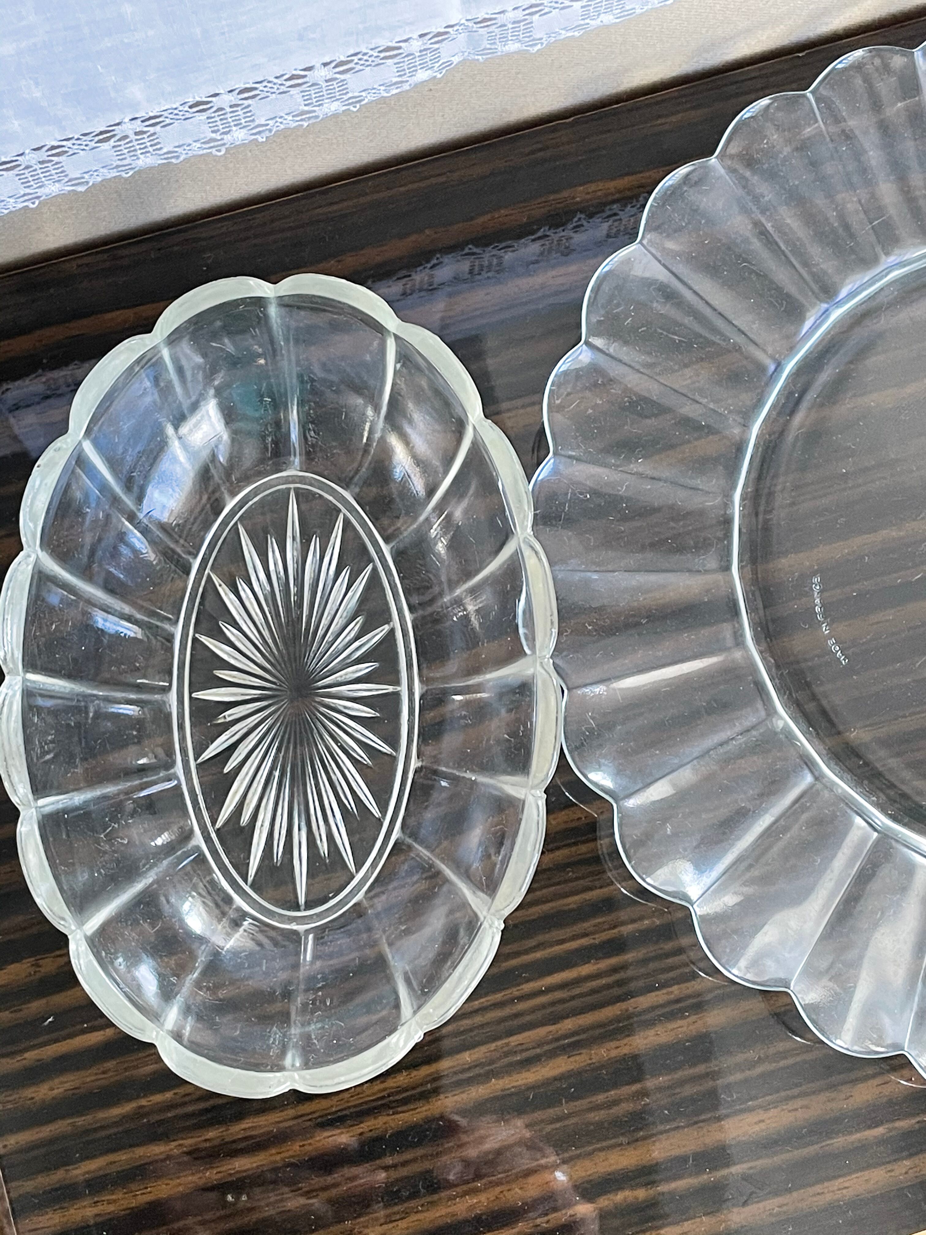 Presentation dish shape flower duralex vintage and ramekin