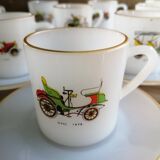 Set de 10 tasses en Arcopal illustrées de vieilles voitures