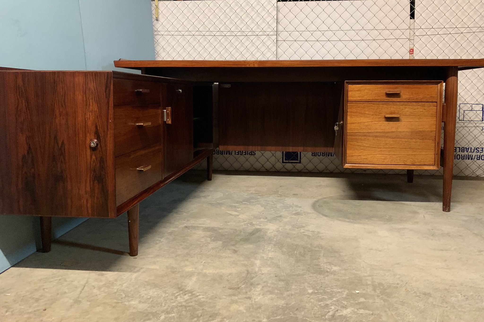 Executive desk in rosewood by Arne Vodder for Sibast Møbler