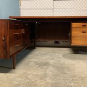 Executive desk in rosewood by Arne Vodder for Sibast Møbler