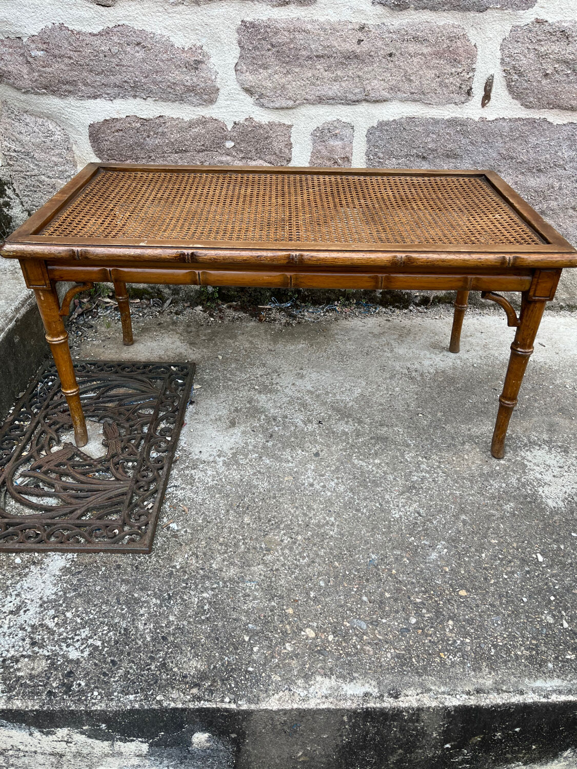 Canning coffee table