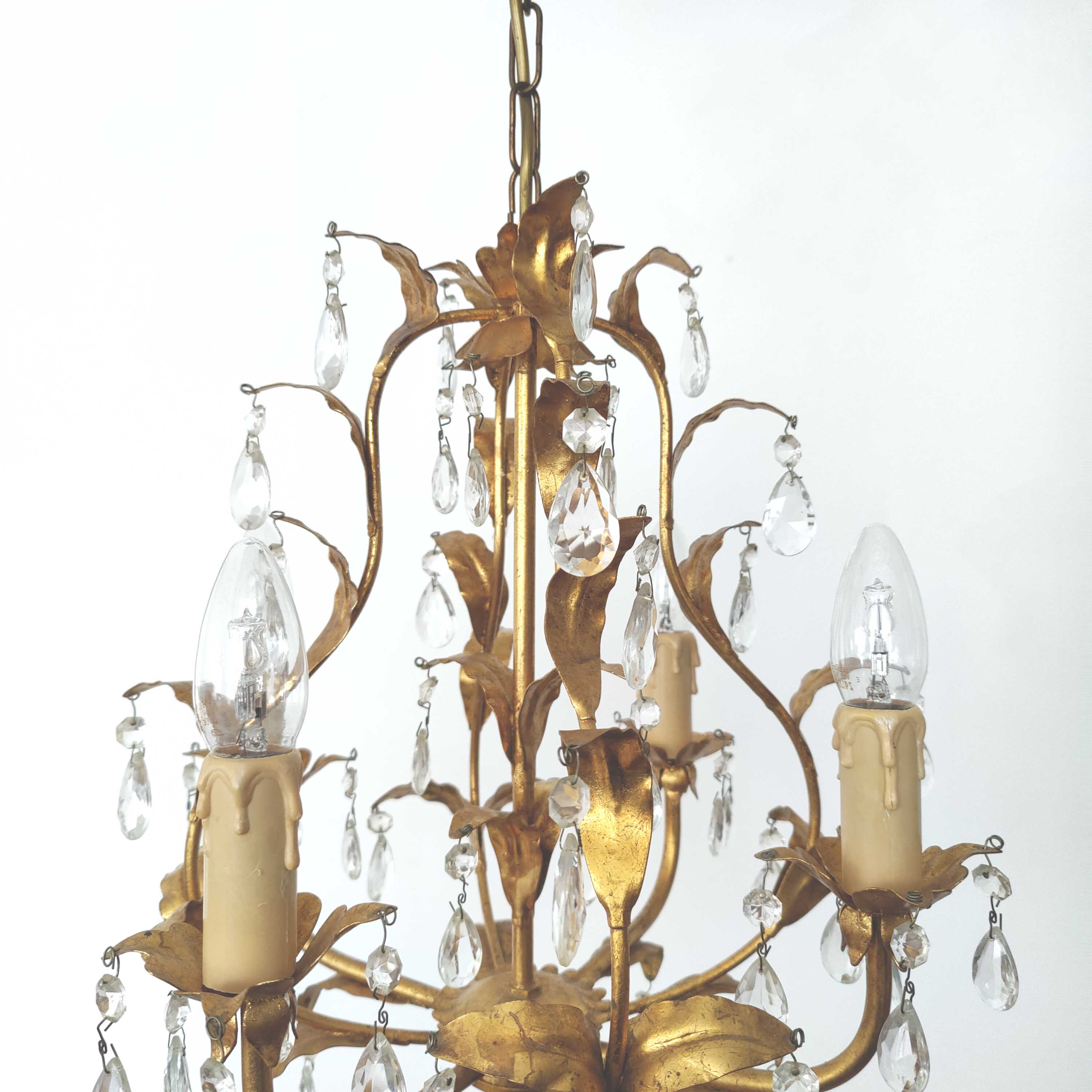 Chandelier pampilles and leaves golden metal