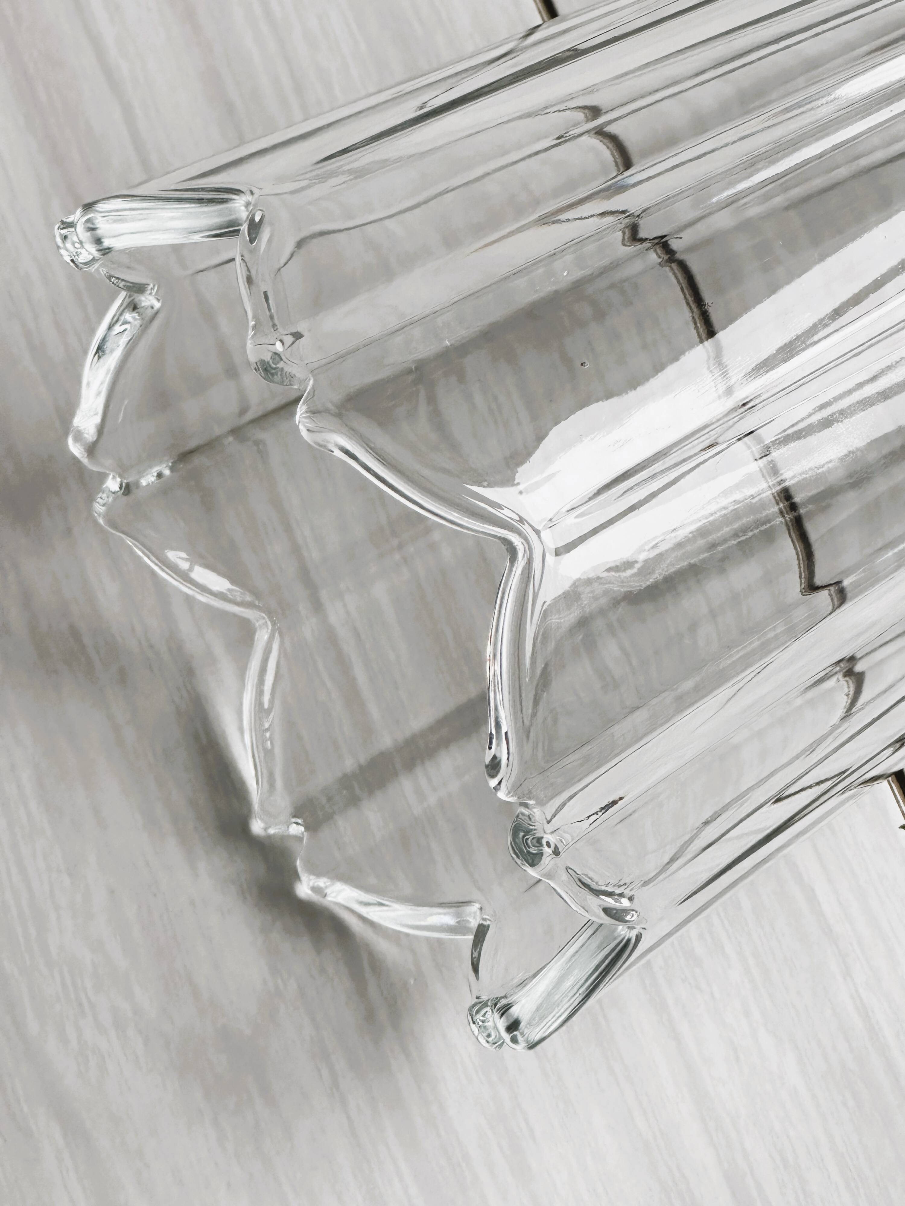 Crystal vase large flower petals.