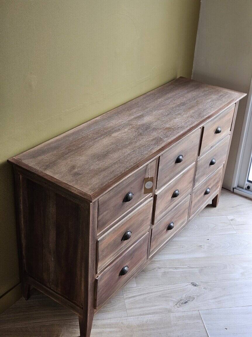 Teak sideboard with shell handles, refurbished | Léon