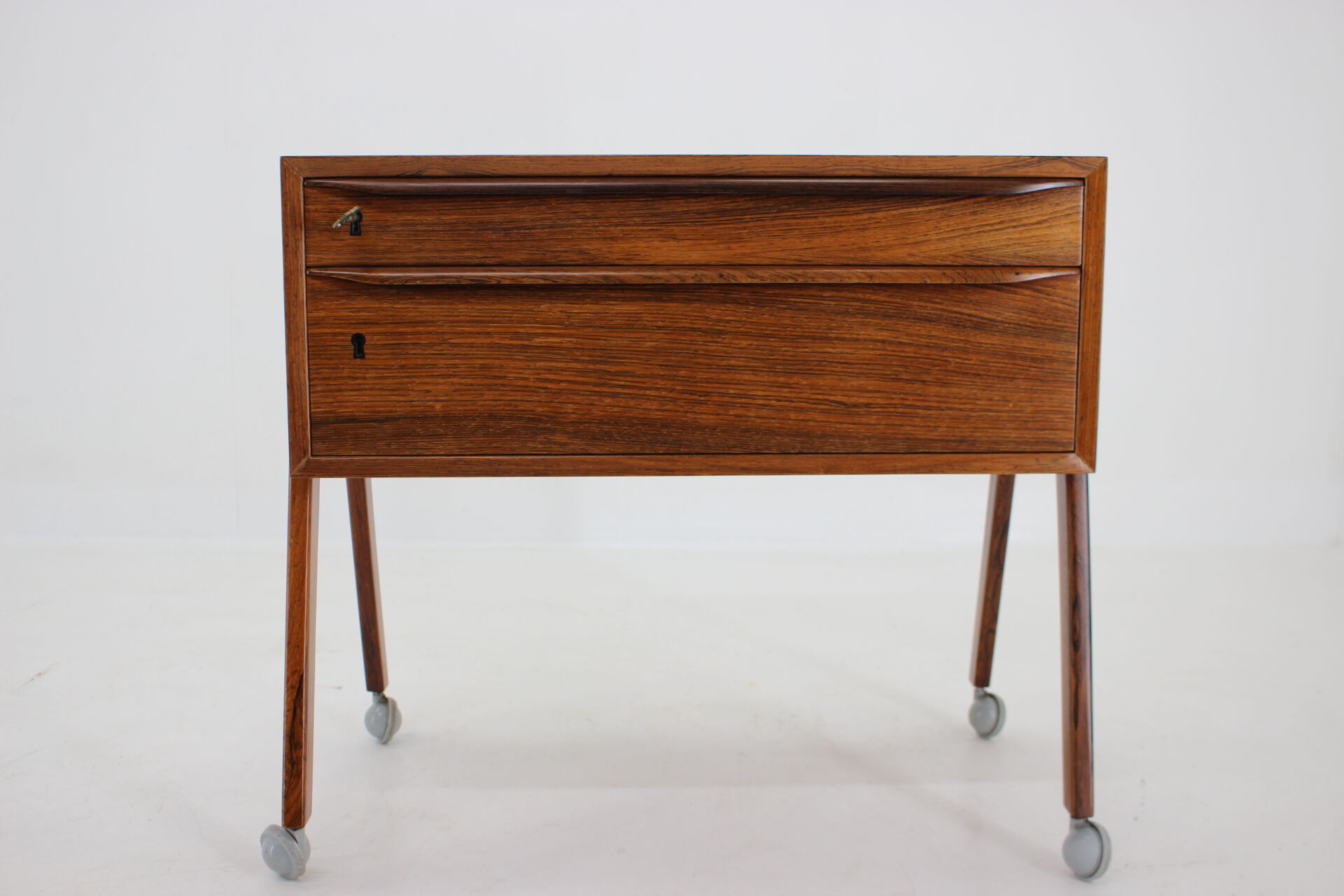 1960s danish palisander chest of drawer