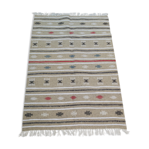 Tapis kilim traditionnel - motifs