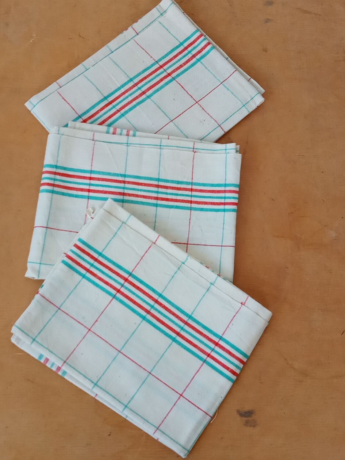 Set of 3 vintage glass towels