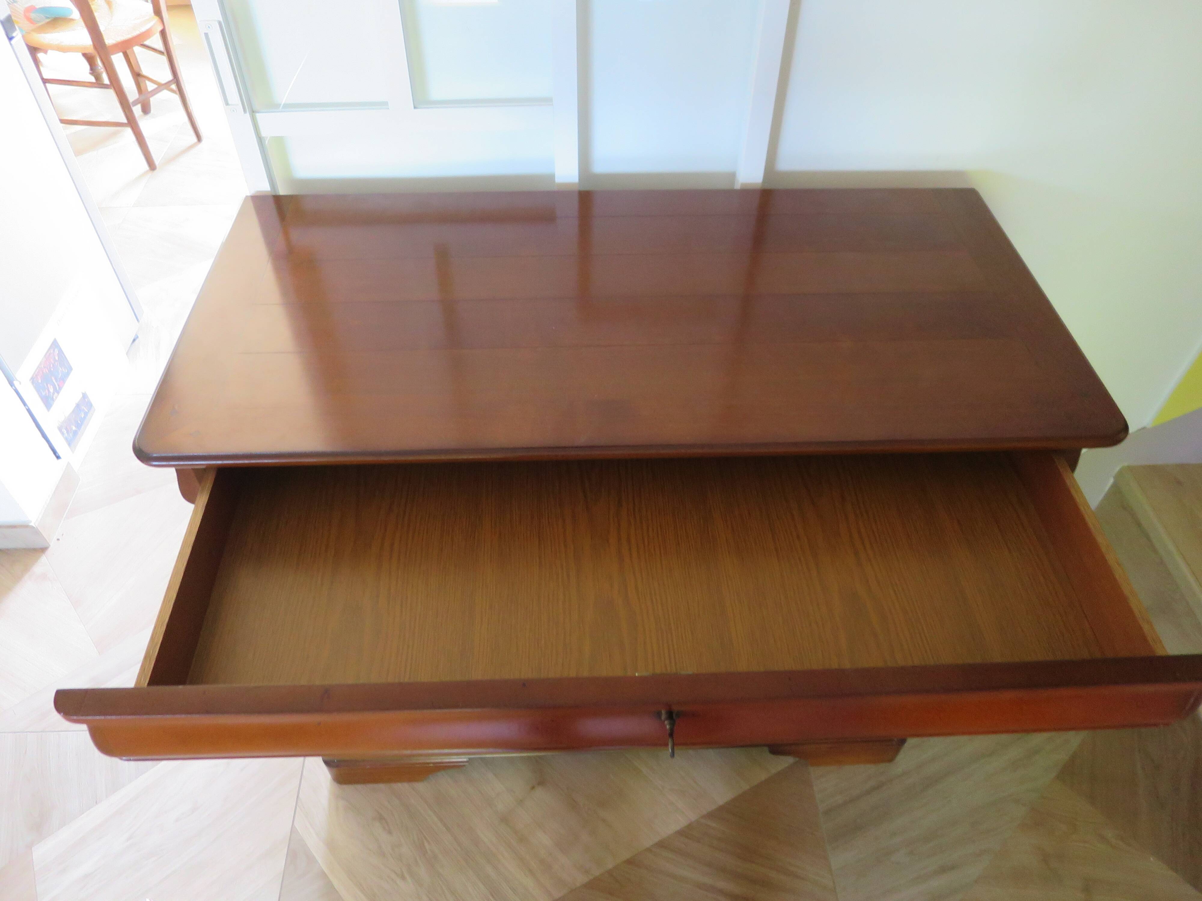 Louis Philippe chest of drawers with ogee - 4 drawers - 1 lock - cherry wood - 1980s