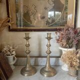 Paire de bougeoirs en laiton