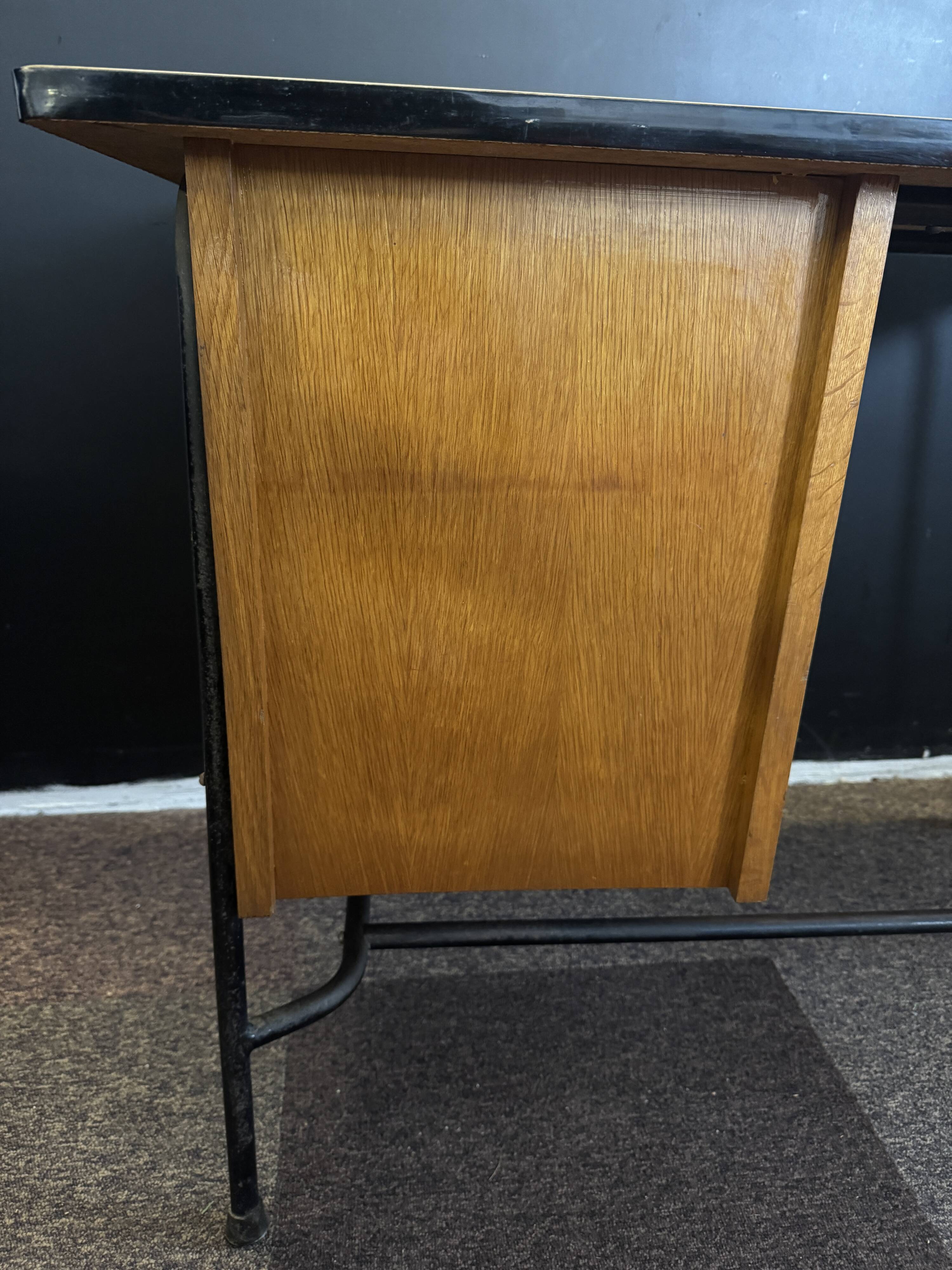 Industrial desk with 3 drawers