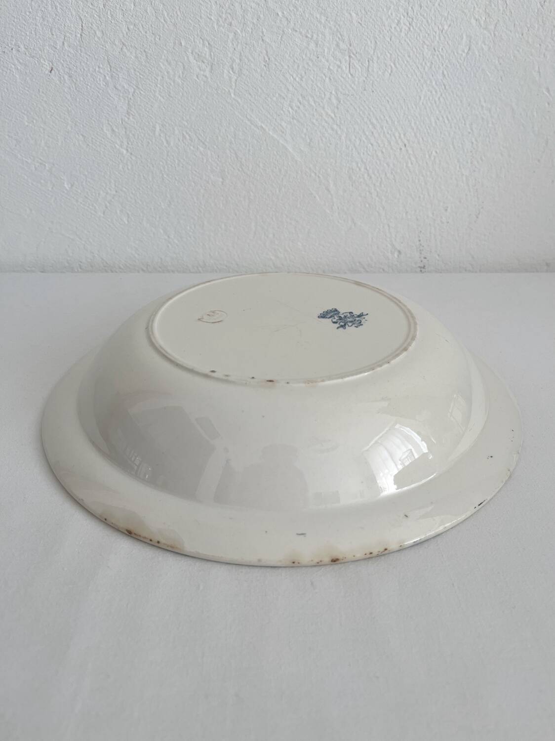 Round hollow salad bowl in ironstone “Diderot” Longwy