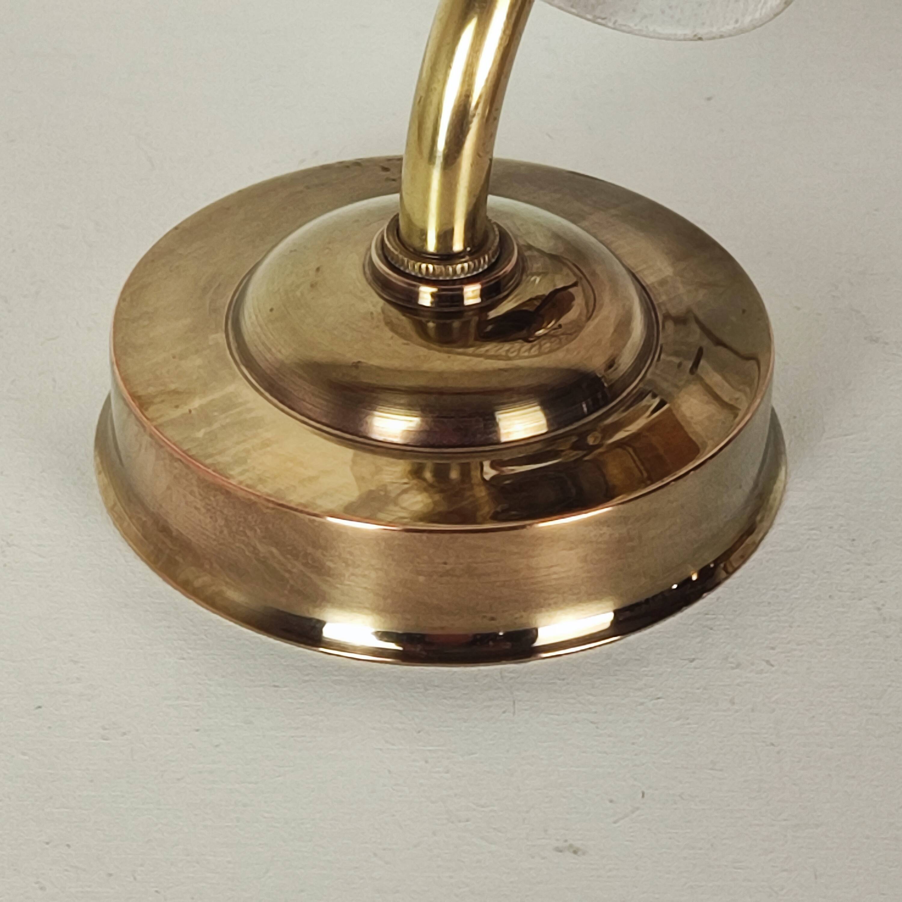 Pair of 50' wall lights