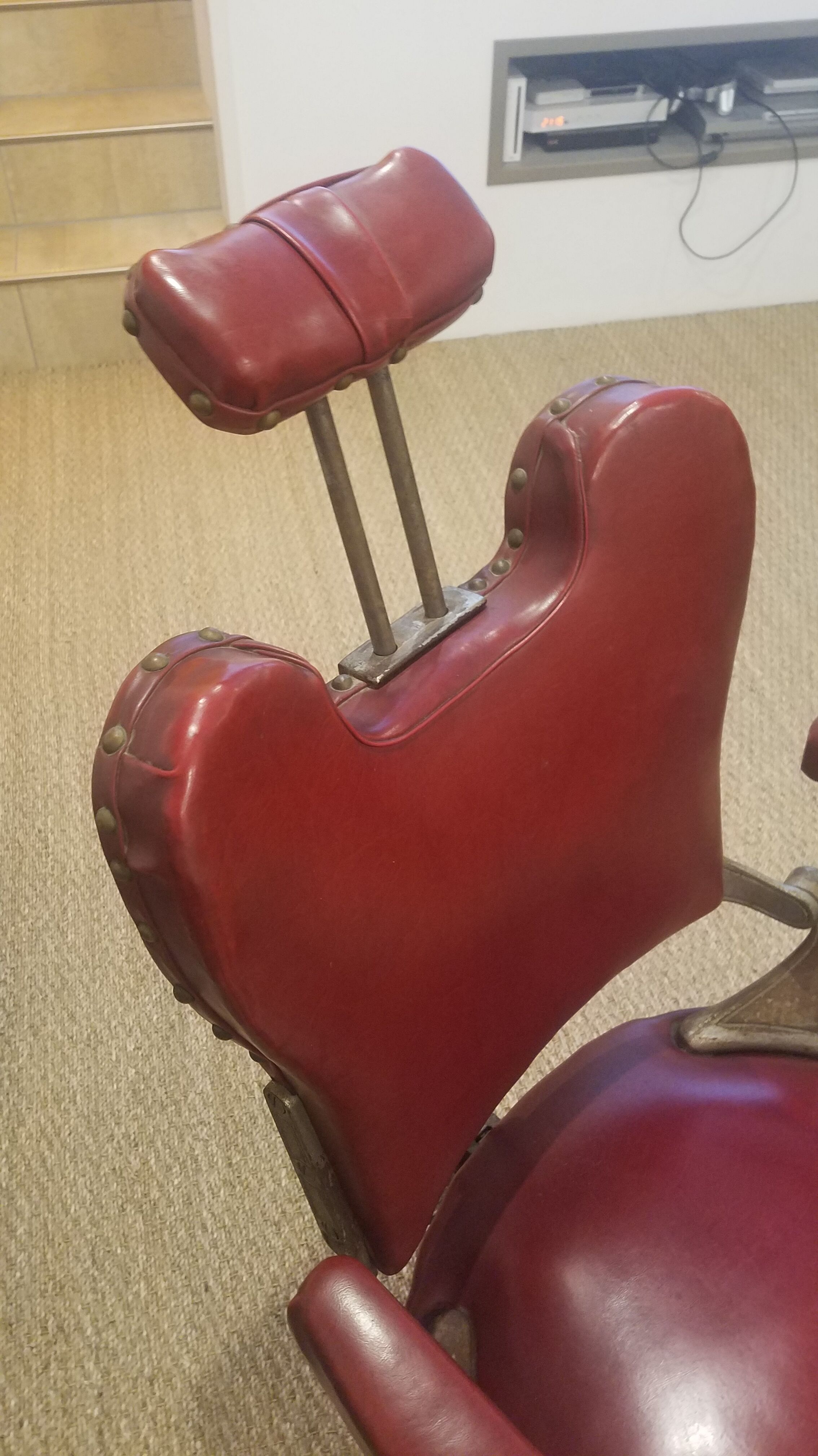 Barber's chair