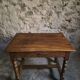 Table d'écriture française ancienne en noyer, bureau du XVIIIe siècle avec tiroir, vers 1750–1800