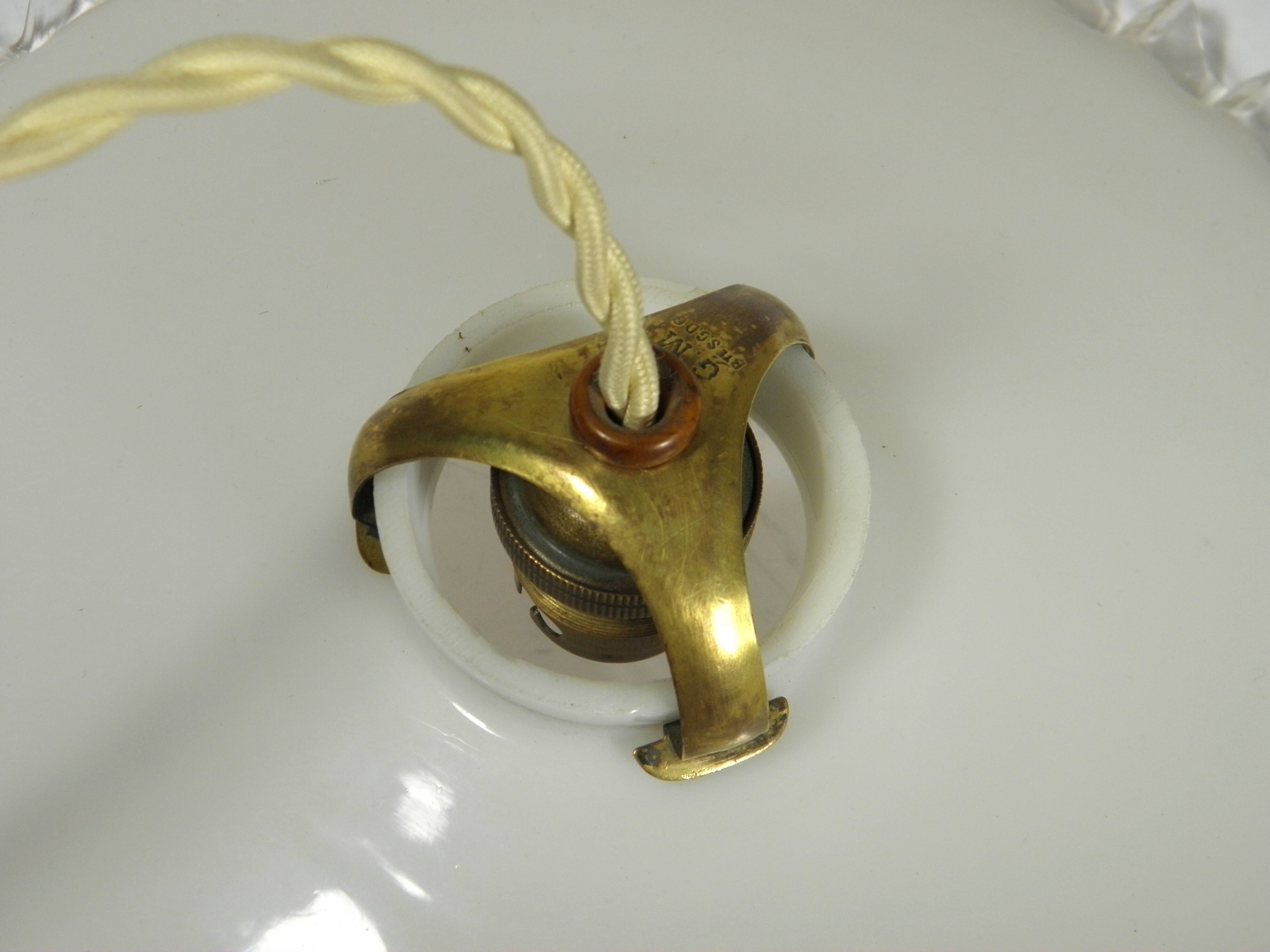 Suspension and rose in opaline and porcelain