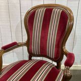 Napoleon III armchair from the end of the 19th century in walnut