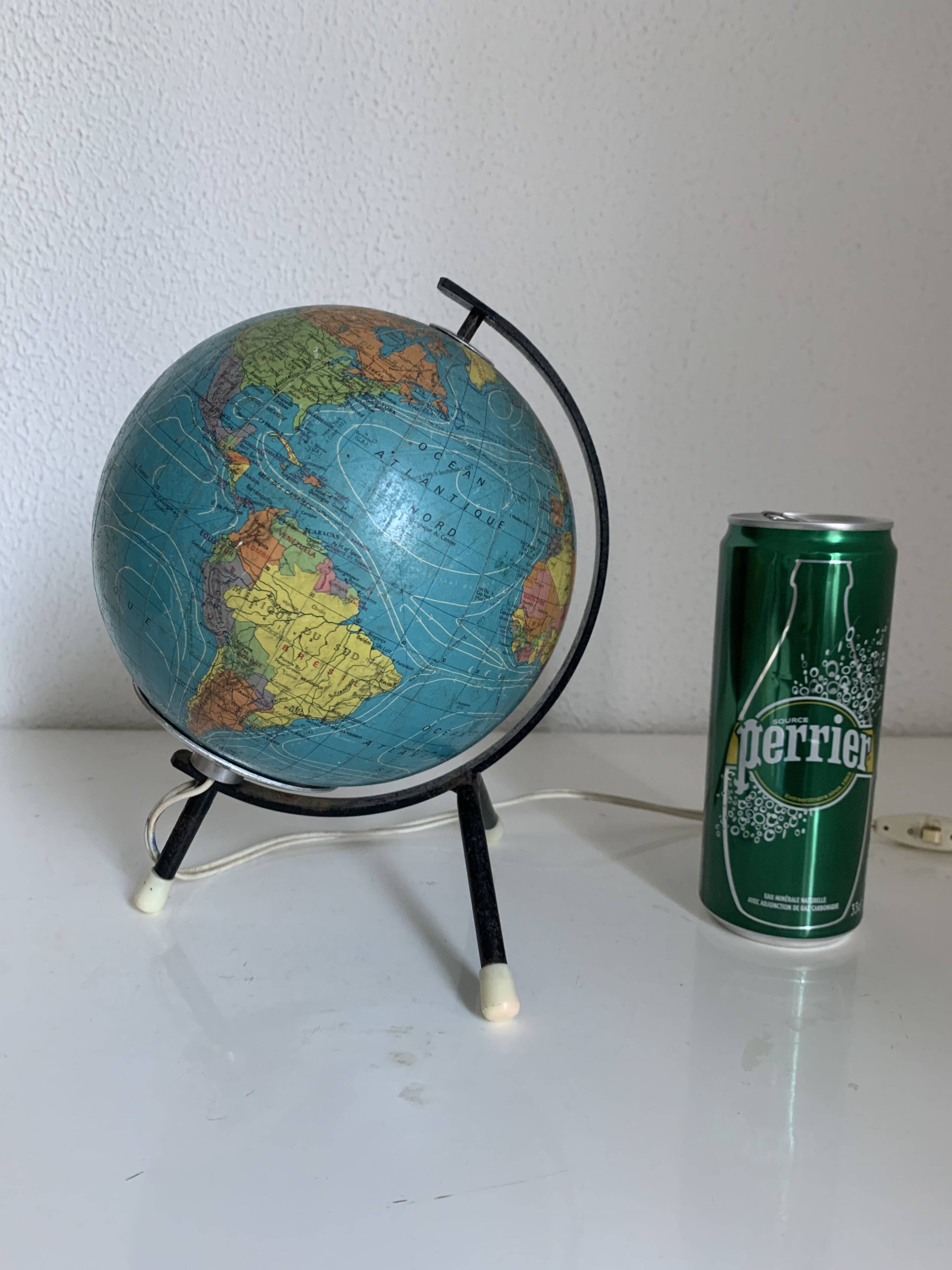 Vintage 1972 glass terrestrial globe Taride tripod - 22 cm