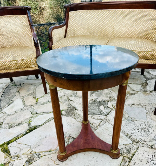 Guéridon Empire en Acajou et placage d’acajou. .