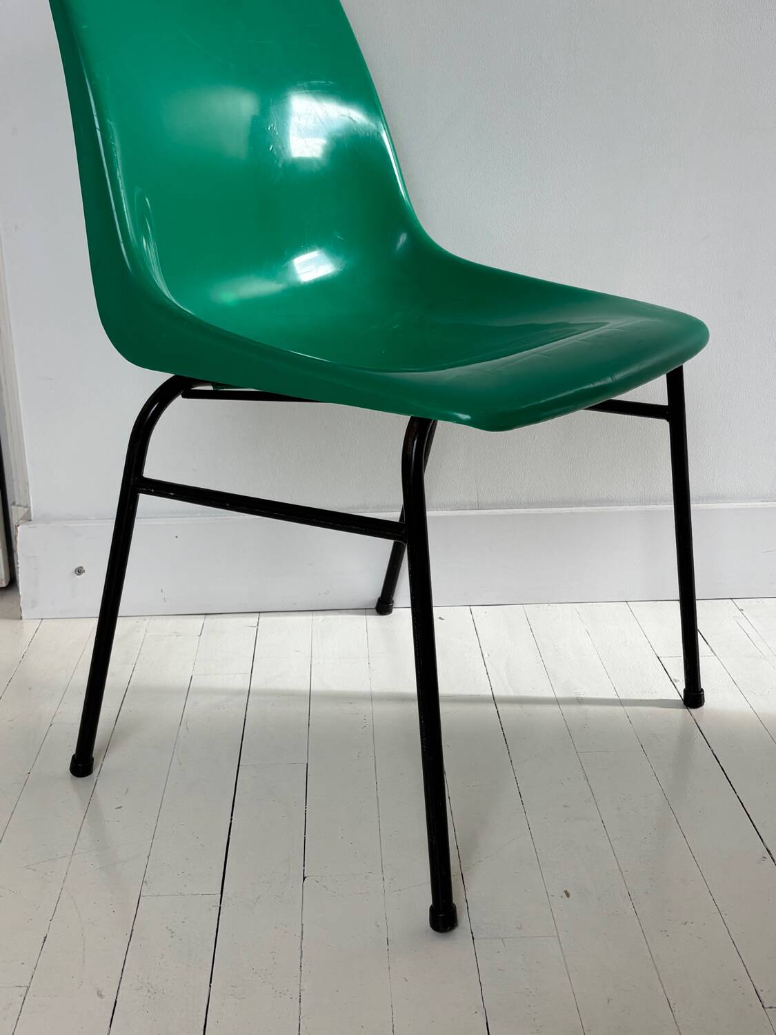 Monocoque chair Sitting
