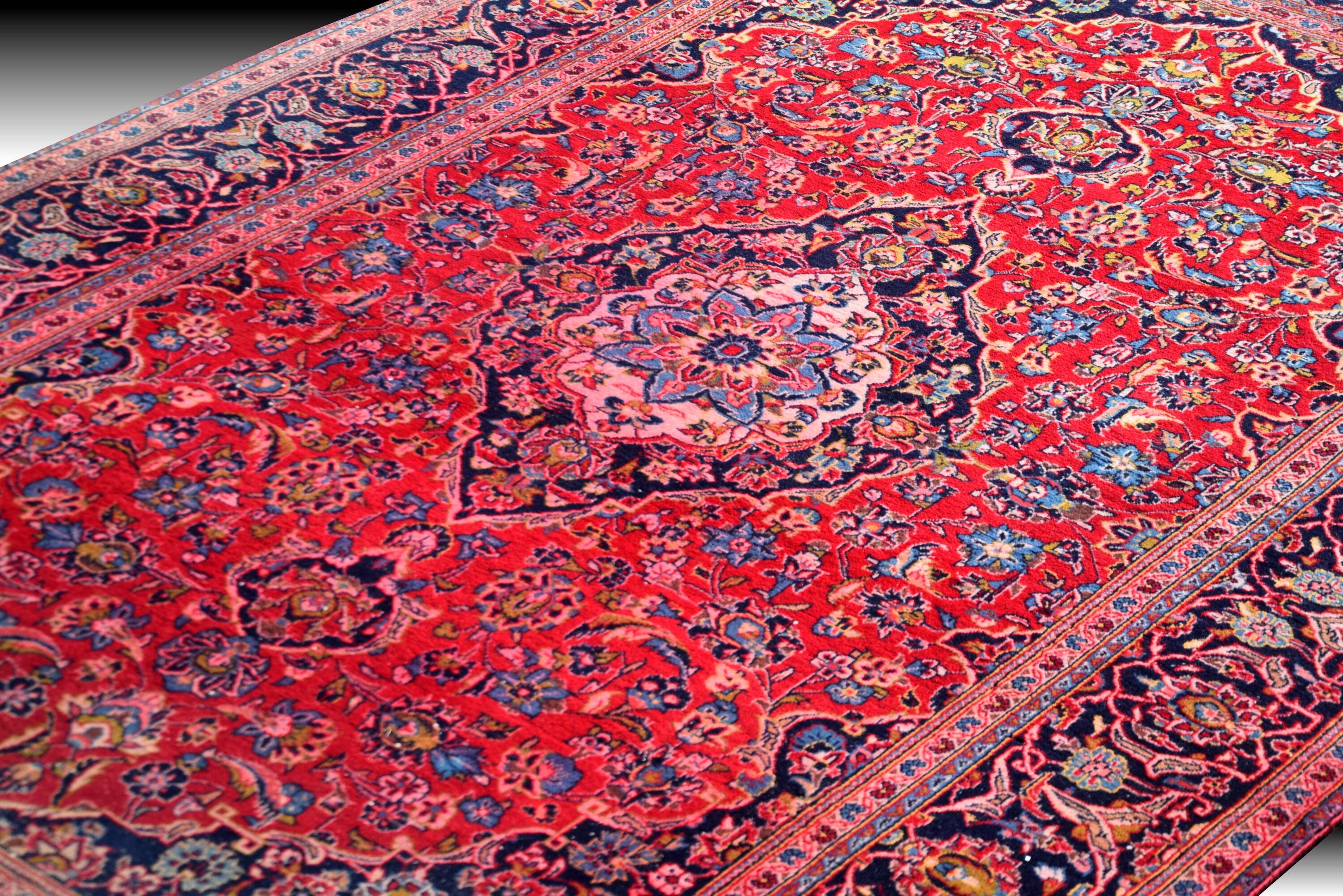 Tapis persan d'orient Iran KASHAN : 1.95 x 320 Mètres
