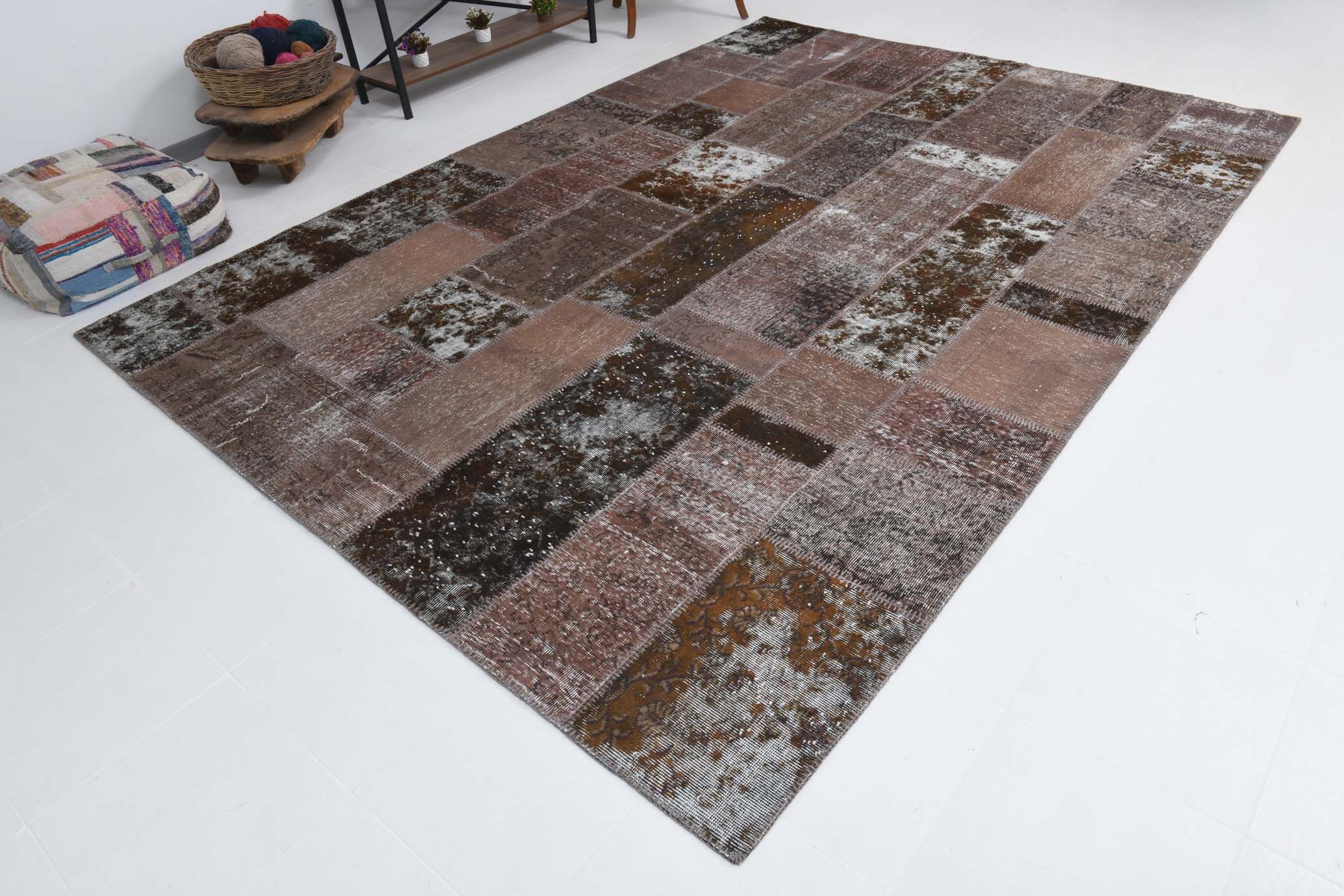 Oversize vintage patchwork rug 353x252cm