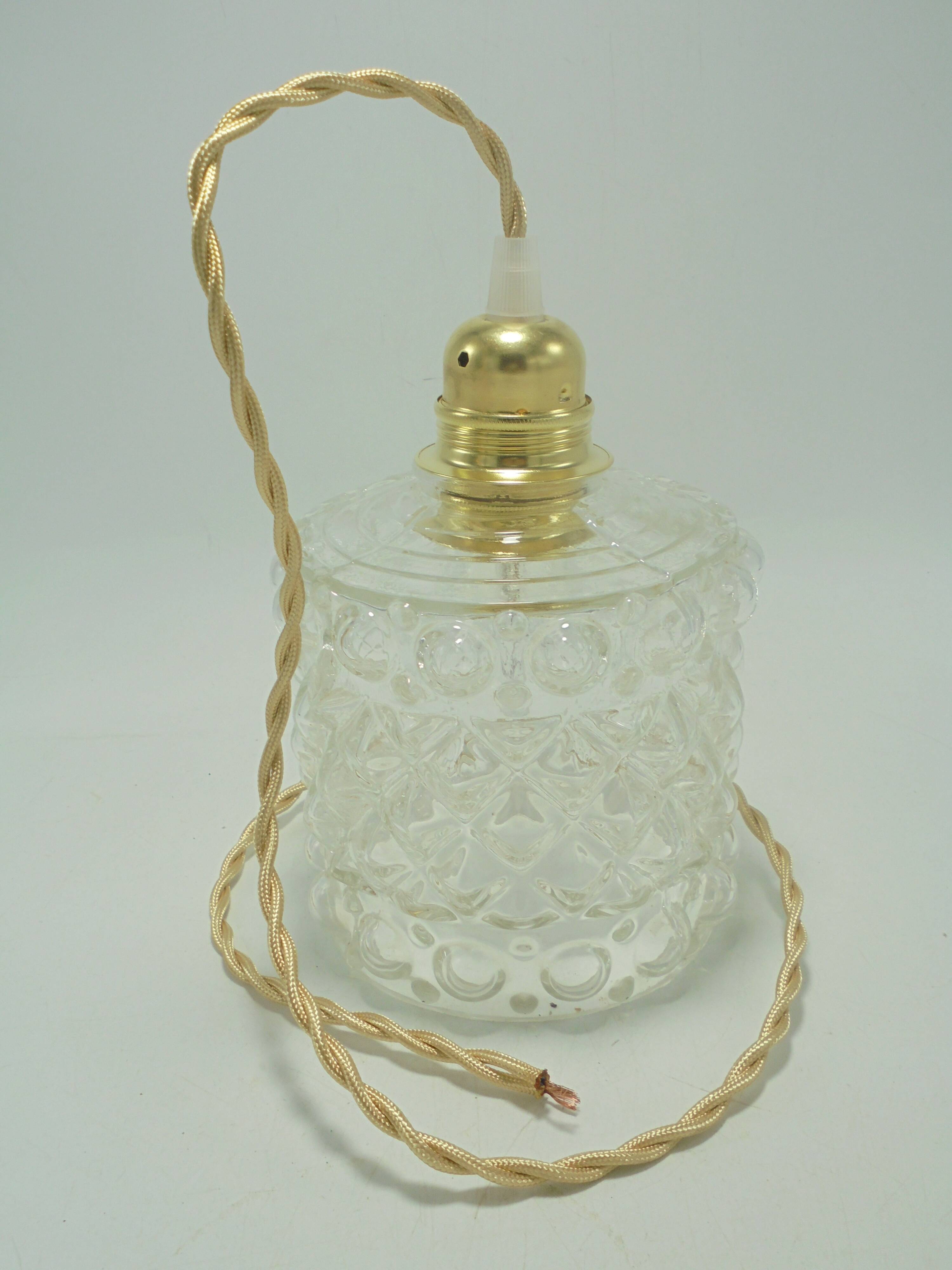 Small pendant light