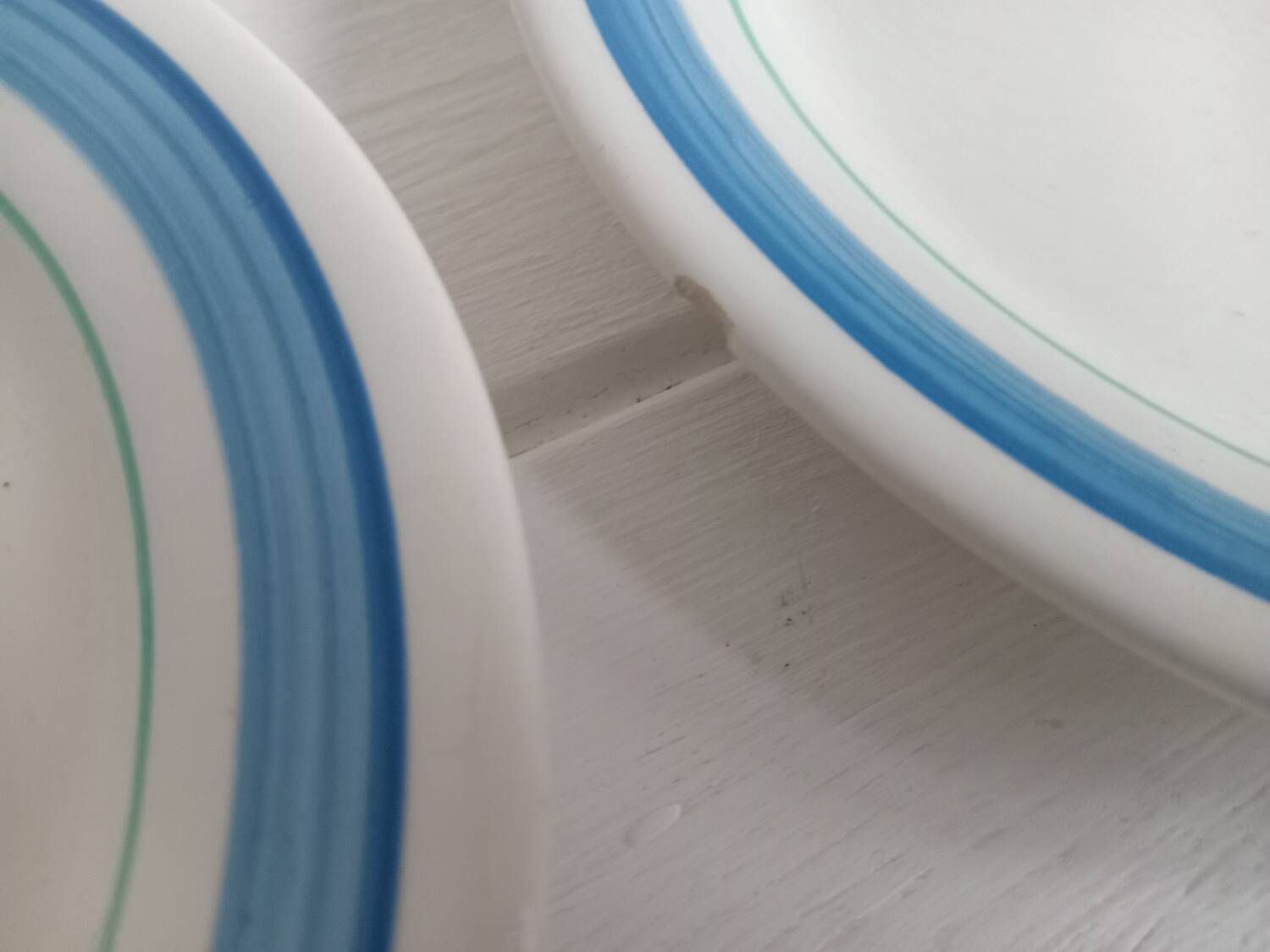 2 assiettes à dessert