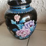 Victorian-era partitioned ginger pot