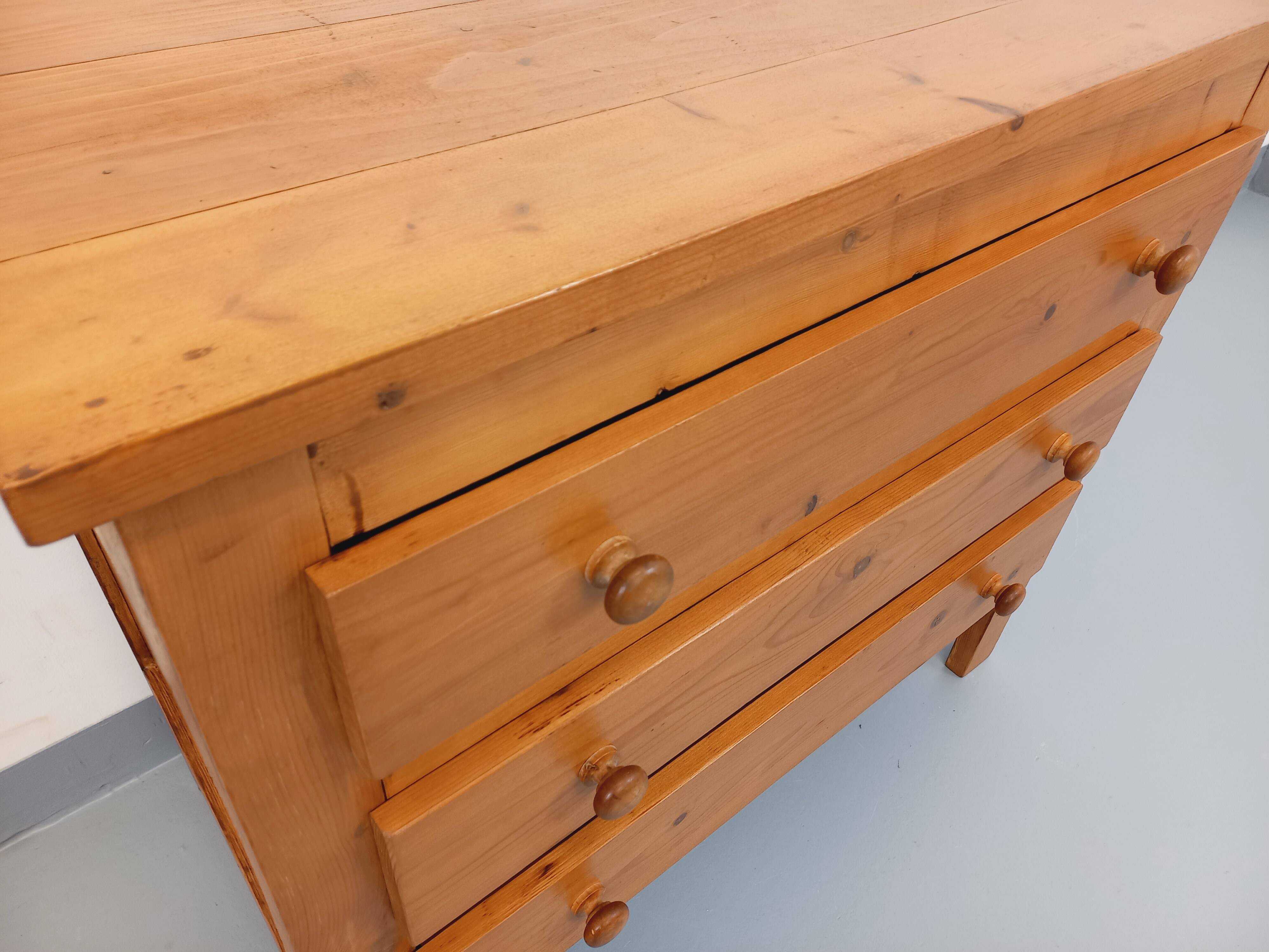 Vintage pine chest of drawers from the 70s and 80s.