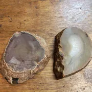 Pair of vintage 1970s polished natural agate catchalls.