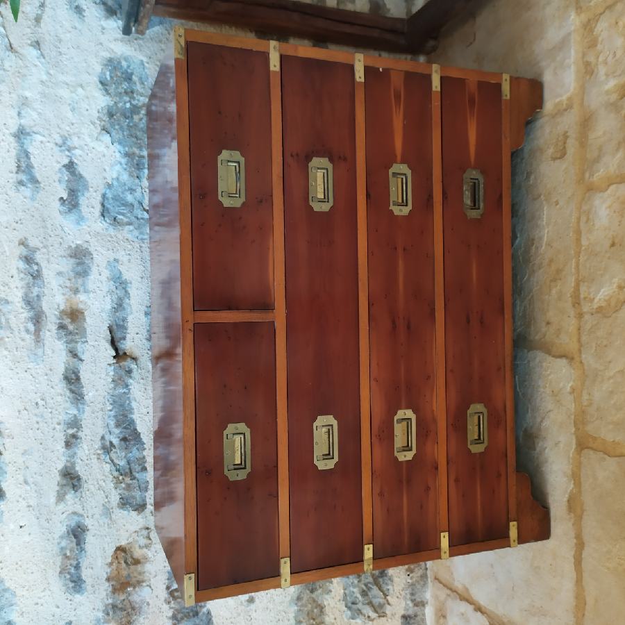 Commode marine