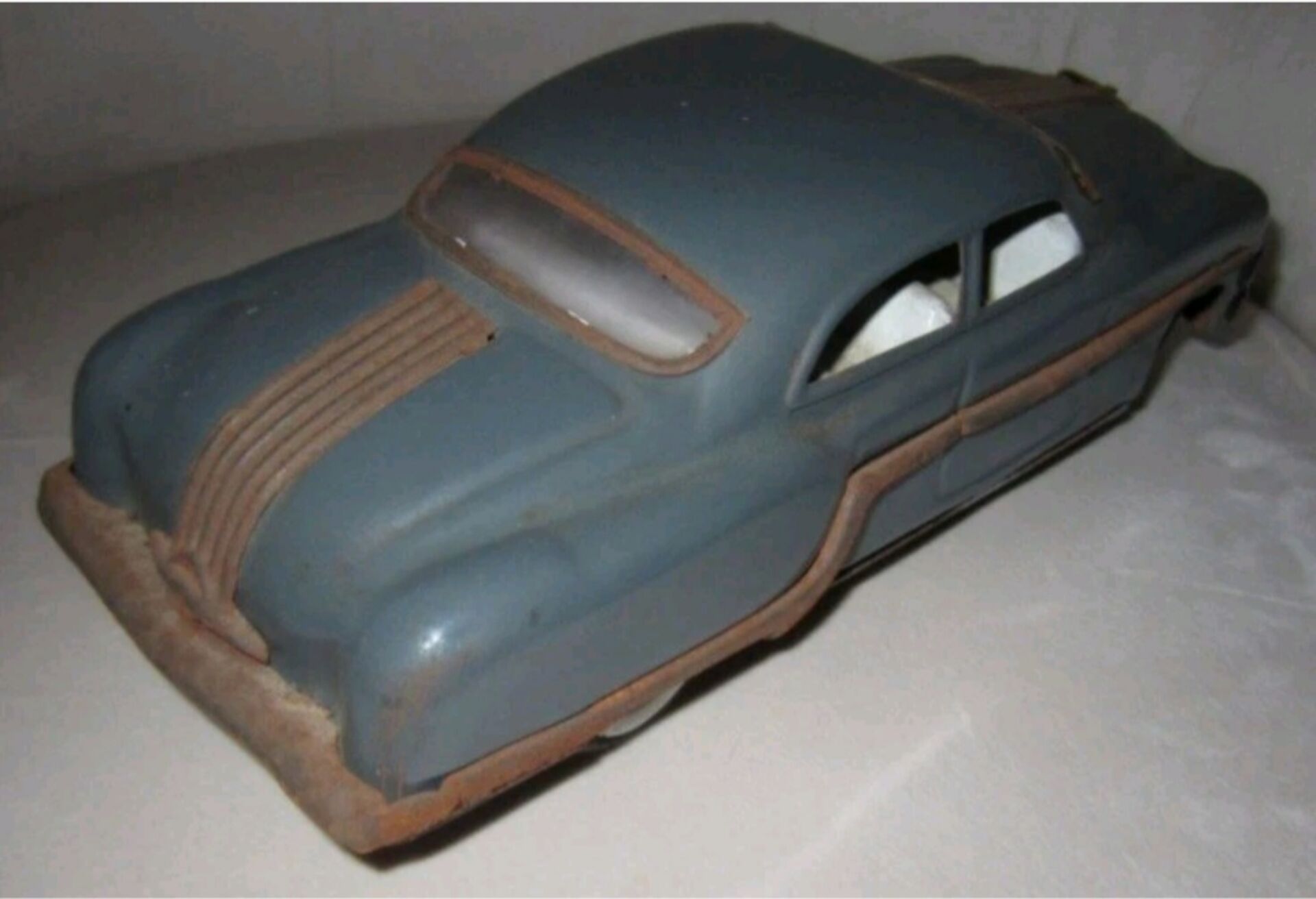 Pontiac Chieftain Minister Deluxe tin car Amar Toys