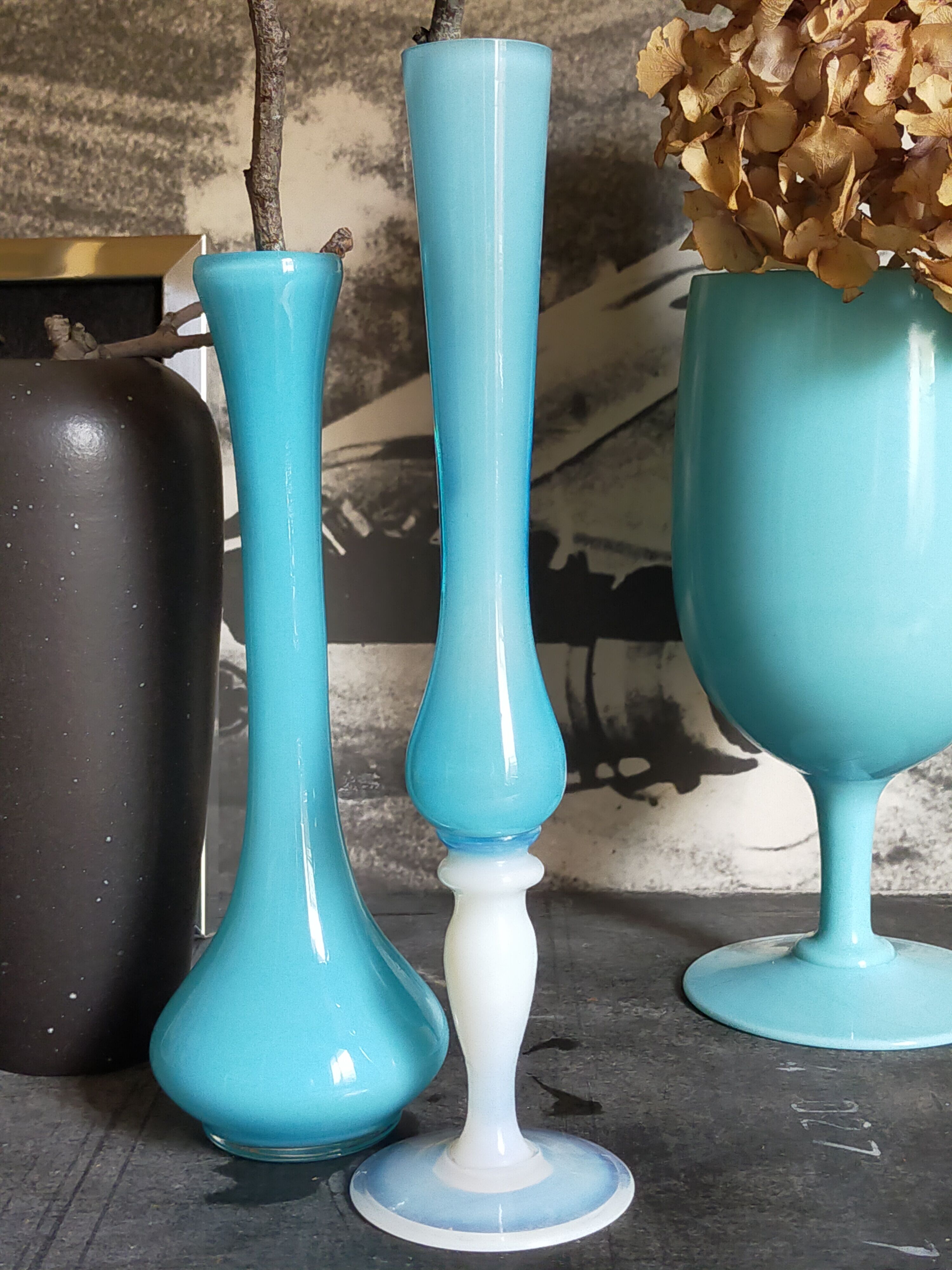 Duo de vases soliflores en opaline de foire vintages