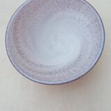 Crystal cut with speckled inclusion