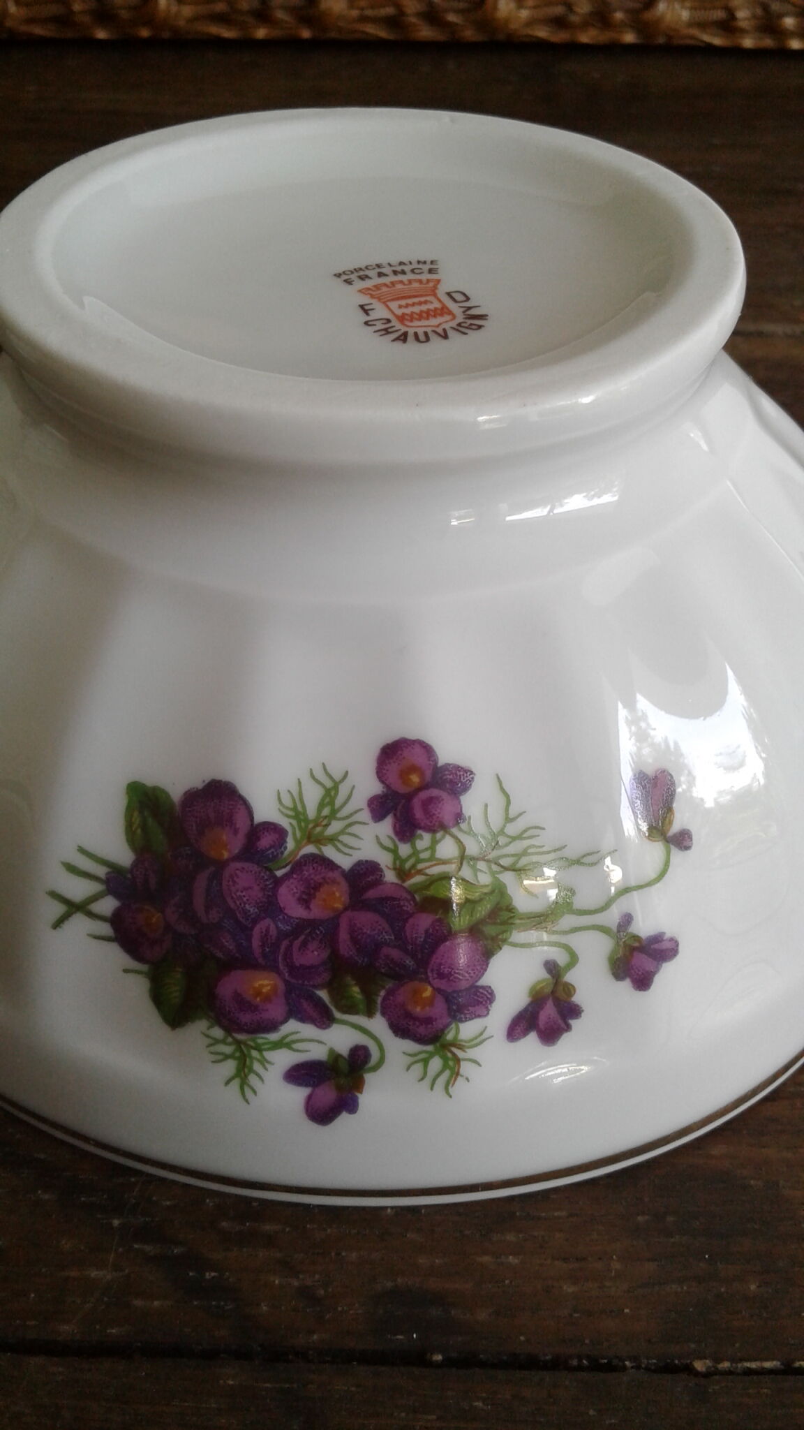 Porcelain bowls