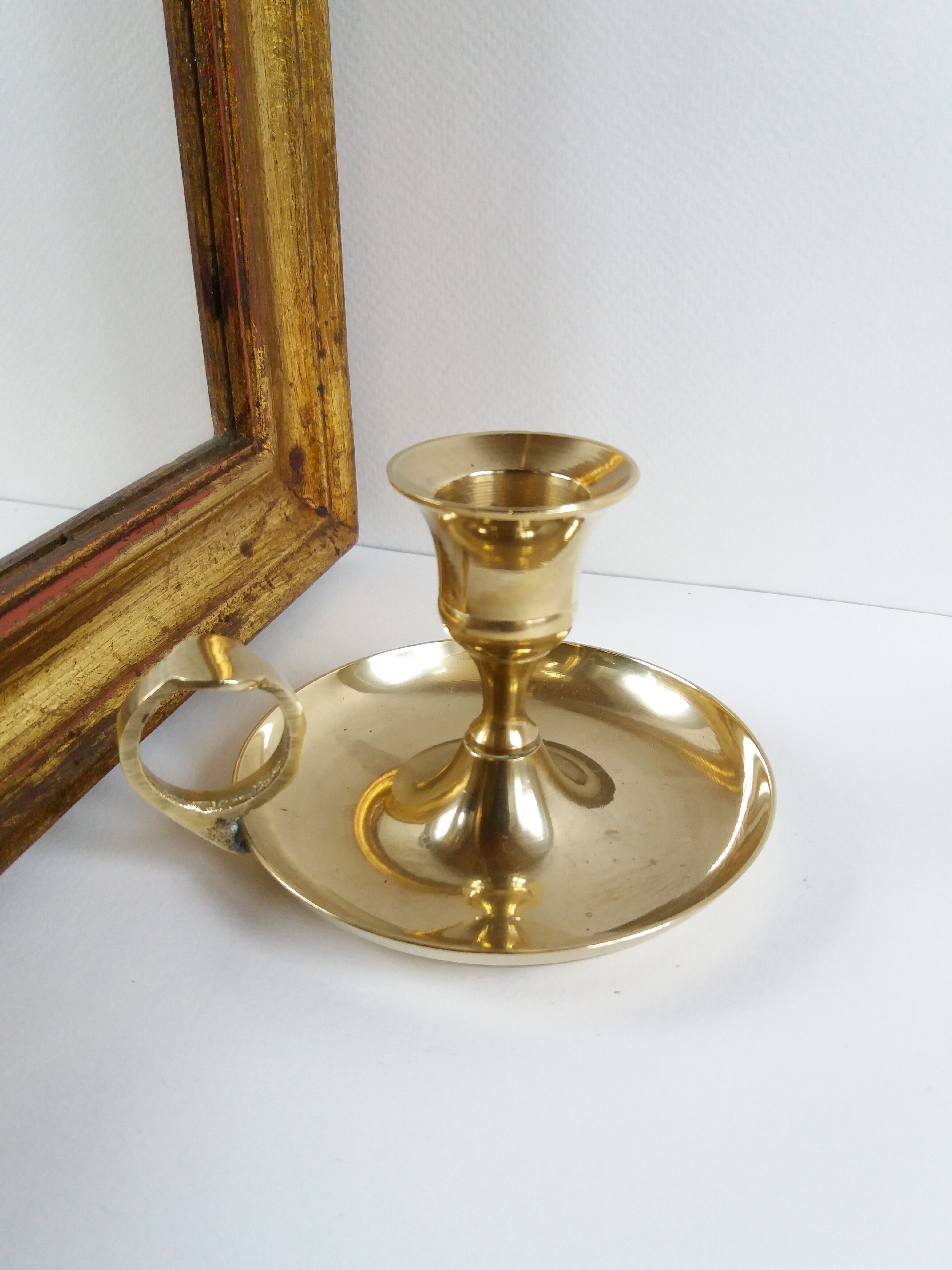 Golden brass cellar rat bougeoir