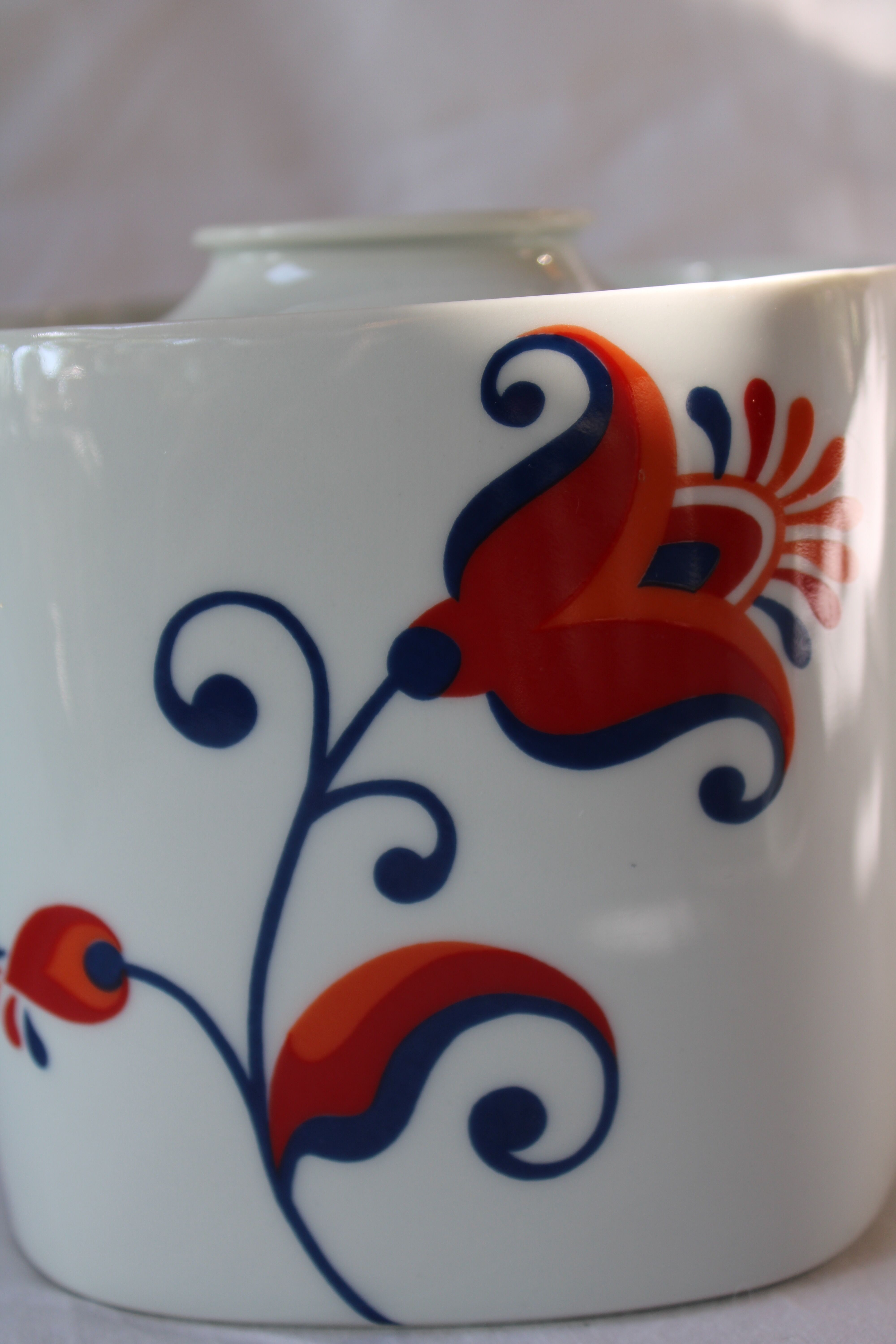 Swiss teapot and sugar bowl set Langenthal Transition