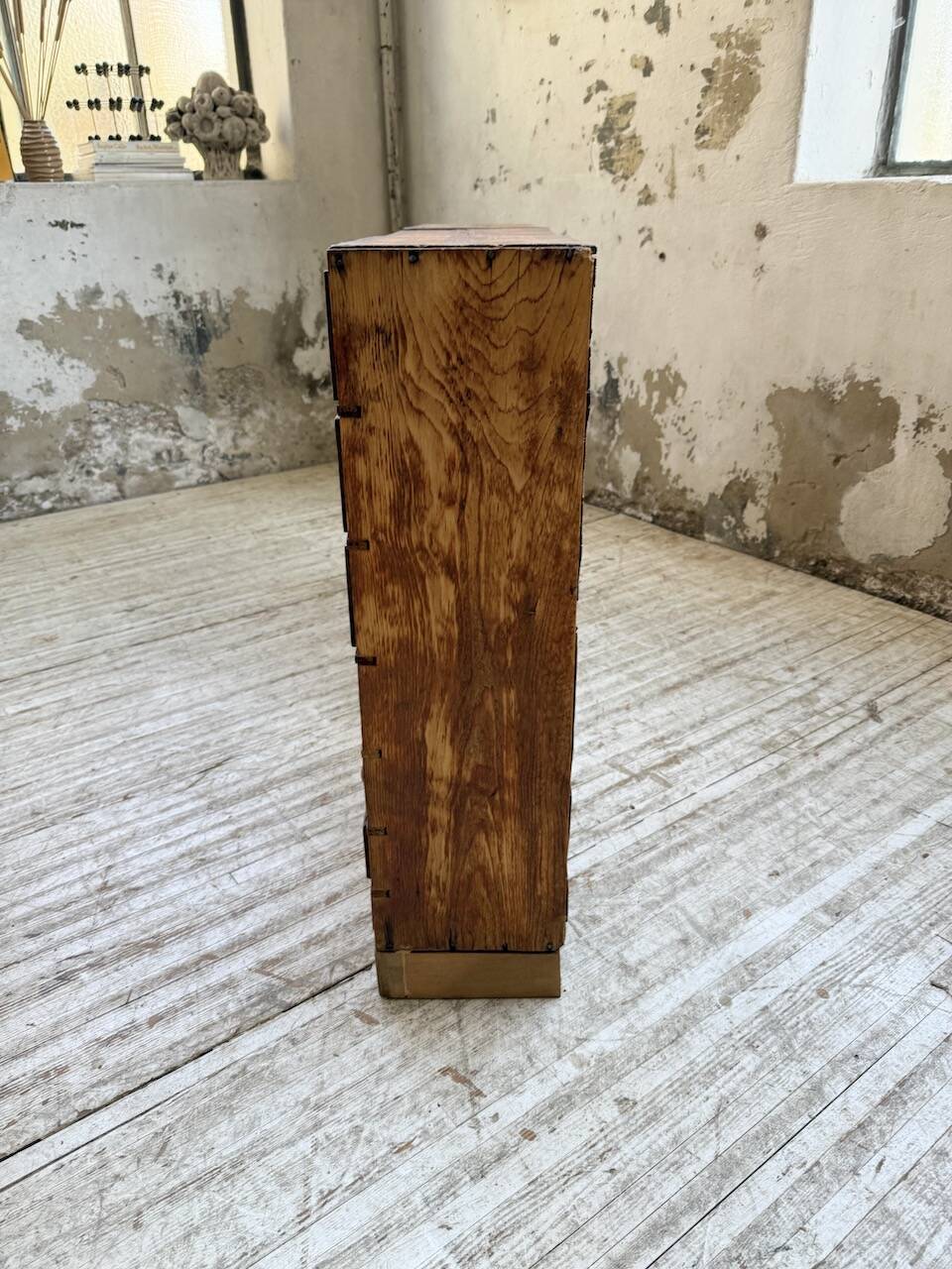Trade furniture