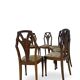 Ensemble de 6 chaises de salle à manger en noyer sculpté Art Déco, années 1920/1930