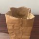 Vase Paper Bag trompe l’œil signé Alka Malta
