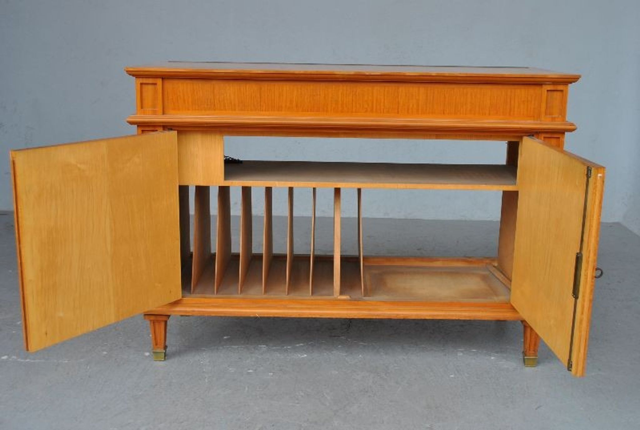 Furniture music 1940